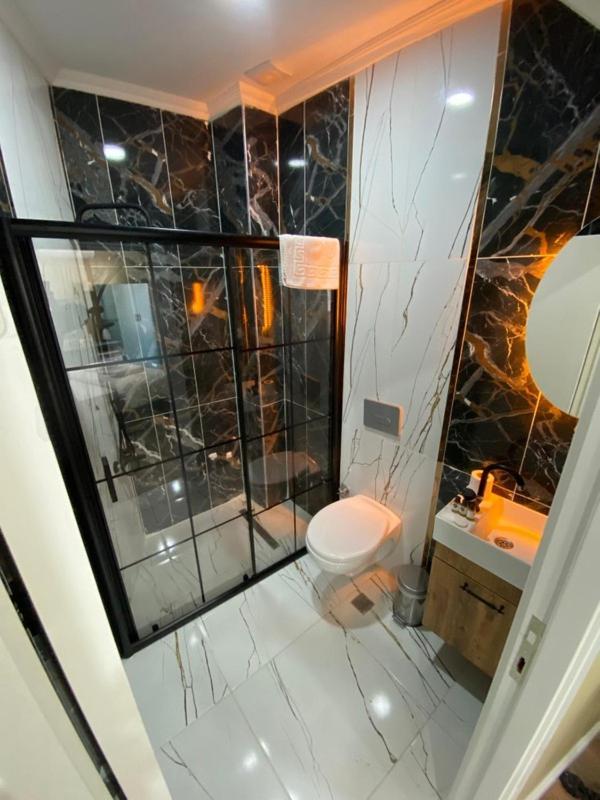 Kadikoey Viva Hotel & Suites Istanbul Bagian luar foto
